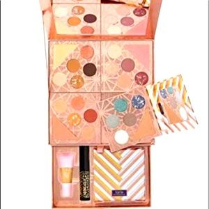 ⛔️FINAL CUT⛔️Tarte High Performance Gift & Glam Collector's set palette
